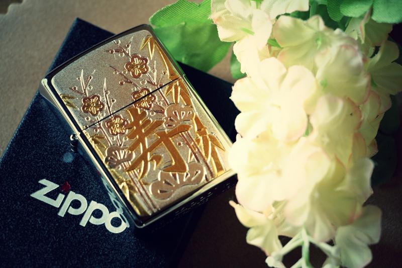 فندک زیپو اورجینال طرح گل طلایی 3293 Zippo