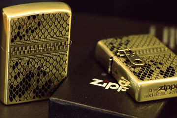 فندک زیپو اورجینال طرح پوست ماری طلایی 9711 Zippo