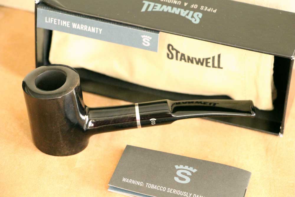 Stanwell Black Diamond 207 پیپ مشکی براق استانول سری بلک دیاموند مدل پوکر استند