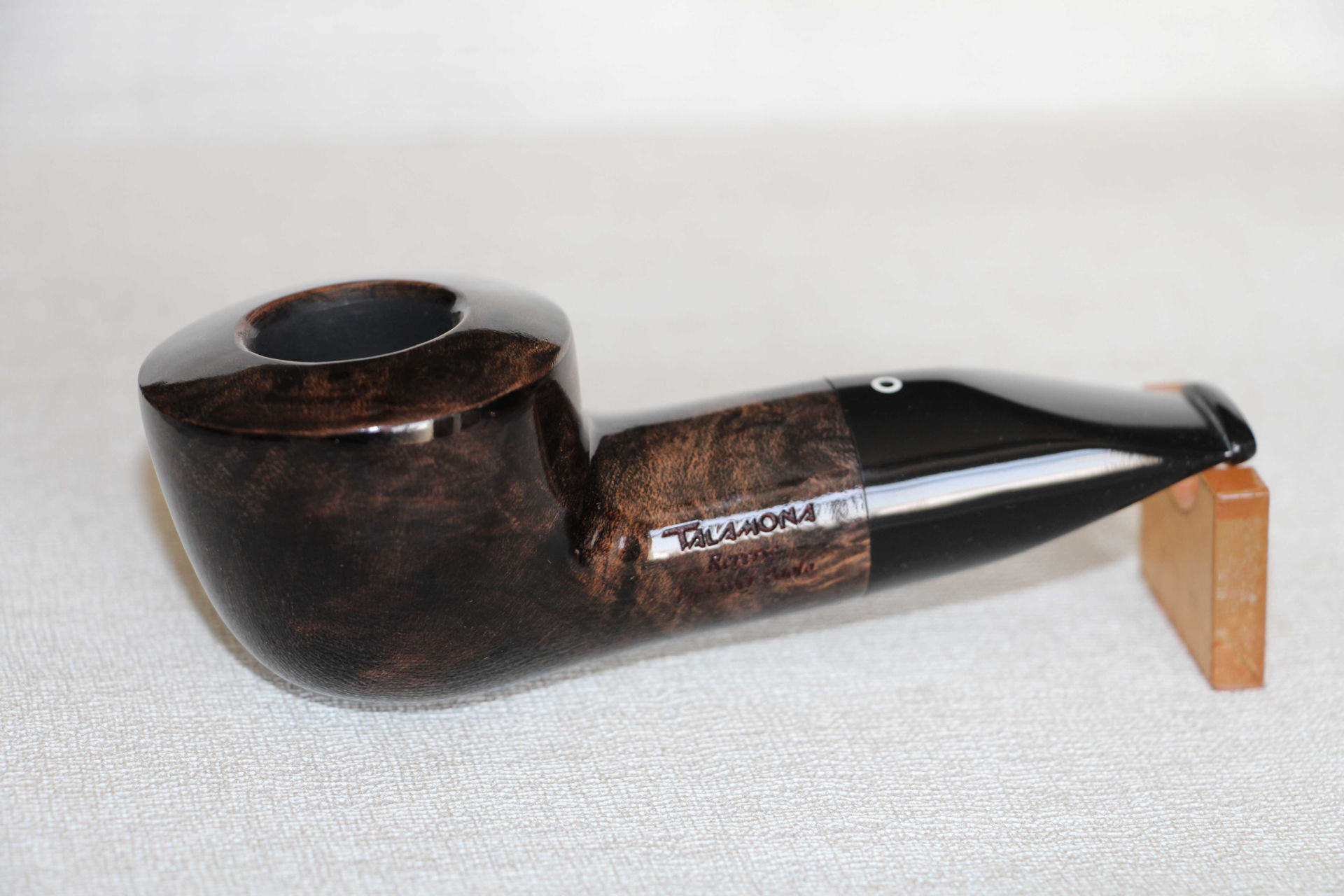 Talamona pipe Irish Bulldog dark